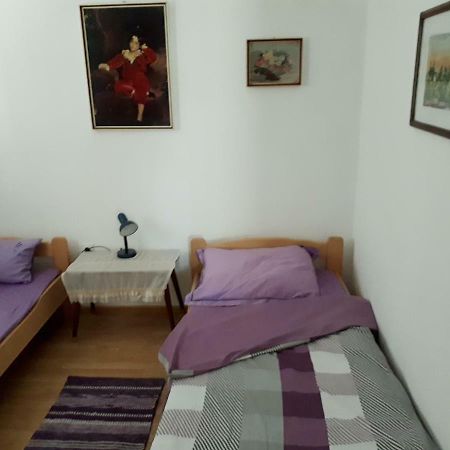 Apartman FOX Pirovac Dış mekan fotoğraf